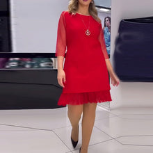 Laden Sie das Bild in den Galerie-Viewer, Einfarbiges Paillettenkleid mit Netznähten