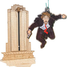 Laden Sie das Bild in den Galerie-Viewer, Adventskalender Bombenkalender aus Holz