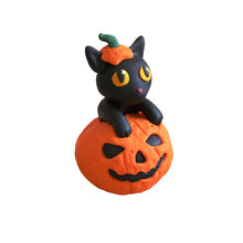 Laden Sie das Bild in den Galerie-Viewer, Halloween-Katze mit kreativer Persönlichkeit