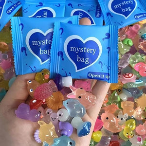 Mini Glow-In-The-Dark Tierfiguren Blind Bags