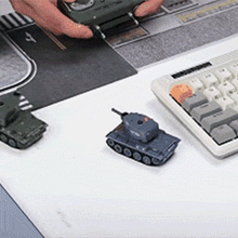 Laden Sie das Bild in den Galerie-Viewer, KampfPanzer Mini – Ferngesteuertes Spielzeug