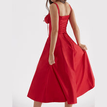 Laden Sie das Bild in den Galerie-Viewer, Trägerkleid mit tiefem Rückenausschnitt