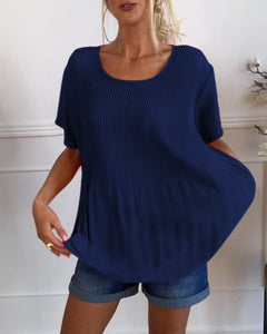 Schlichte, plissierte Bluse mit Rundhalsausschnitt