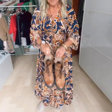 Laden Sie das Bild in den Galerie-Viewer, Bedrucktes Maxikleid mit V-Ausschnitt