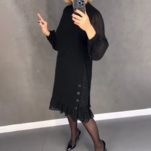 Laden Sie das Bild in den Galerie-Viewer, Langärmliges Polka Dot-Kleid