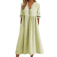 Laden Sie das Bild in den Galerie-Viewer, Taillenbetontes Spitzenkleid mit V-Ausschnitt