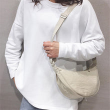 Laden Sie das Bild in den Galerie-Viewer, Einfache Damen Knödel Crossbody Tasche