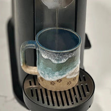 Laden Sie das Bild in den Galerie-Viewer, Pfote drucken Ozean Shoreline Becher