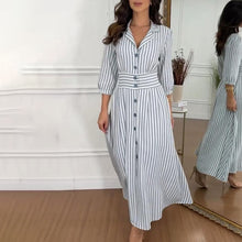 Laden Sie das Bild in den Galerie-Viewer, Stilvolles langes Hemdkleid mit gestreiften Knöpfen