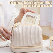 Laden Sie das Bild in den Galerie-Viewer, Creme Kuchen Kosmetiktasche