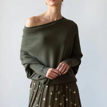 Laden Sie das Bild in den Galerie-Viewer, Gestrickter Schalpullover
