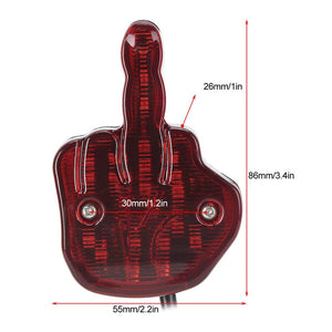 Rückleuchten in Form eines Mittelfingers