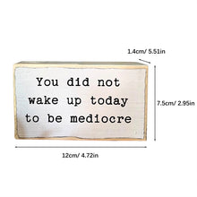 Laden Sie das Bild in den Galerie-Viewer, Englische Holztafel Ornament