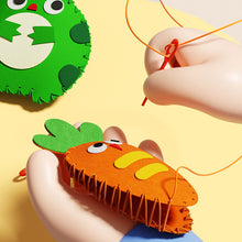 Laden Sie das Bild in den Galerie-Viewer, 🧵DIY Puppe nähen Spielzeug für Kinder