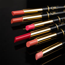 Laden Sie das Bild in den Galerie-Viewer, 2-in-1 Doppelseitiger Lippenstift und Lipliner