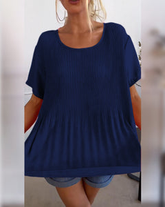 Schlichte, plissierte Bluse mit Rundhalsausschnitt