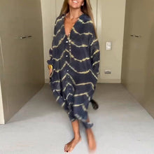 Laden Sie das Bild in den Galerie-Viewer, Lockeres Kleid mit V-Ausschnitt