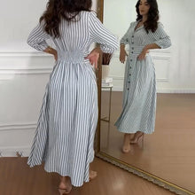 Laden Sie das Bild in den Galerie-Viewer, Stilvolles langes Hemdkleid mit gestreiften Knöpfen