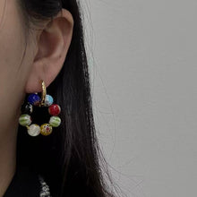 Laden Sie das Bild in den Galerie-Viewer, Boho-Ohrringe mit bunten Lucite-Perlen