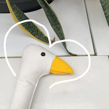Laden Sie das Bild in den Galerie-Viewer, Dumme Gänsebeutel