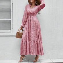 Laden Sie das Bild in den Galerie-Viewer, Maxikleid mit Polka Dots