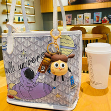 Laden Sie das Bild in den Galerie-Viewer, Cartoon Kartoffel Schlüsselanhänger