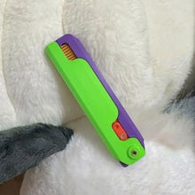 Laden Sie das Bild in den Galerie-Viewer, Karottenmesser-Set - Skurrile Werkzeuge in Karottenform
