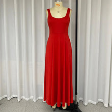 Laden Sie das Bild in den Galerie-Viewer, Trägerkleid mit quadratischem Ausschnitt und hoher Taille