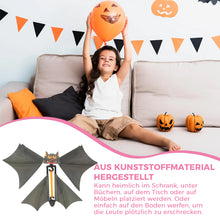 Laden Sie das Bild in den Galerie-Viewer, Lustige Streiche fliegende Fledermaus
