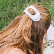 Laden Sie das Bild in den Galerie-Viewer, Flache runde Haarspange