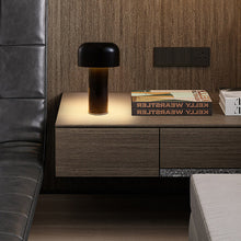 Laden Sie das Bild in den Galerie-Viewer, Kleine LED-Tischlampe in Pilzform