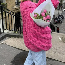 Laden Sie das Bild in den Galerie-Viewer, Strickpullover mit weiten Ärmeln