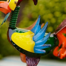 Laden Sie das Bild in den Galerie-Viewer, Lustige Gartenhahnstatue