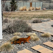 Laden Sie das Bild in den Galerie-Viewer, Fuchs-Eisenkunst-Gartendekoration für den Außenbereich
