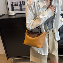 Laden Sie das Bild in den Galerie-Viewer, Dumpling-Crossbody-Tasche für Pendler