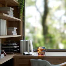 Laden Sie das Bild in den Galerie-Viewer, Handbemalte Buch-Kaffeetasse