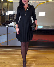 Laden Sie das Bild in den Galerie-Viewer, Einfarbiges, schmales Kleid mit Reversknopf