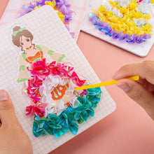 Laden Sie das Bild in den Galerie-Viewer, Unendlicher Kindheitstraum handgemalt