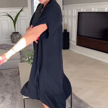 Laden Sie das Bild in den Galerie-Viewer, Lockeres, plissiertes Kleid mit V-Ausschnitt