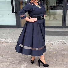 Laden Sie das Bild in den Galerie-Viewer, Mesh-Rundhals-Patchwork-Schlitzkleid