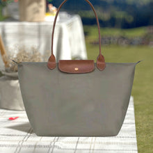 Laden Sie das Bild in den Galerie-Viewer, Nylon Teigtaschen Tote Tasche