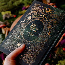 Laden Sie das Bild in den Galerie-Viewer, Wunderbares Wunderland-Tagebuch