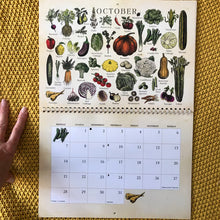 Laden Sie das Bild in den Galerie-Viewer, 🍎 Wandkalender Obst und Gemüse 2025: Feiern Sie jede Jahreszeit mit frischen Produkten! 🌽