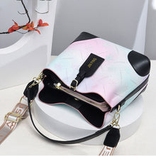 Laden Sie das Bild in den Galerie-Viewer, Farbverlauf Regenbogen Tasche