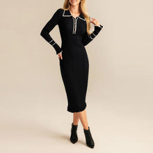 Laden Sie das Bild in den Galerie-Viewer, Schmales Kleid mit Revers im Chanel-Stil