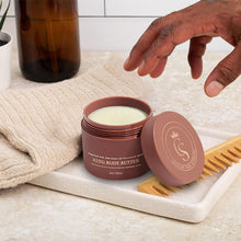 Laden Sie das Bild in den Galerie-Viewer, King Cologned Körperbutter