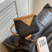 Laden Sie das Bild in den Galerie-Viewer, 2-teiliges Set aus Beuteltasche und Geldbörse