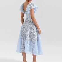 Laden Sie das Bild in den Galerie-Viewer, Neues Spitzenkleid mit Lotusärmeln für Frühling und Herbst