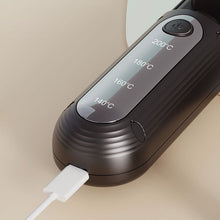 Laden Sie das Bild in den Galerie-Viewer, Kabelloser tragbarer aufladbarer Haarglättungskamm