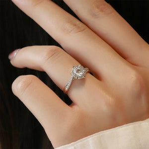 Raffinierter klassischer verstellbarer Ring